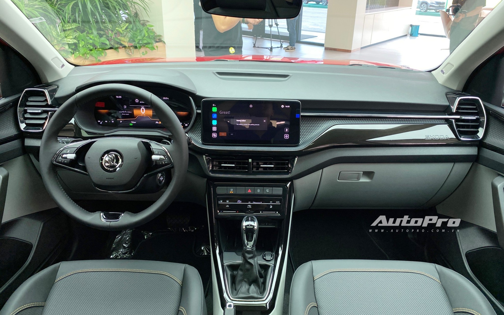 Skoda Kushaq giảm giá mạnh tại đại lý ‘chạy đua’ với Xforce: Giá thực tế còn từ 539 triệu đồng, chỉ ngang Sonet, Fronx - Ảnh 3