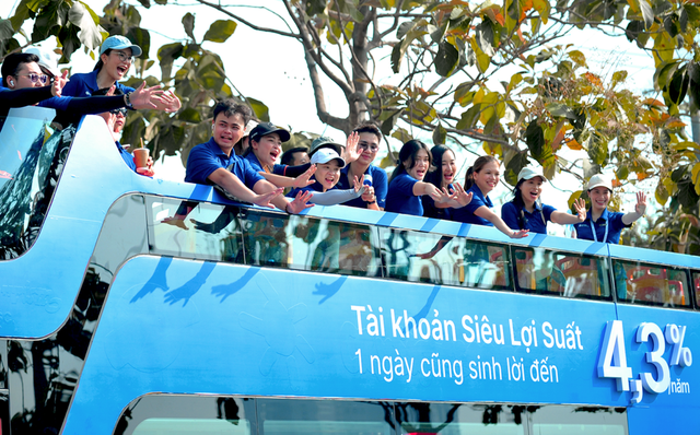 Chuyển đổi "tiền ngủ" thành "tiền tự vận động": Cách VIB thay đổi tư duy về tiền nhàn rỗi của triệu người dùng Việt - Ảnh 14