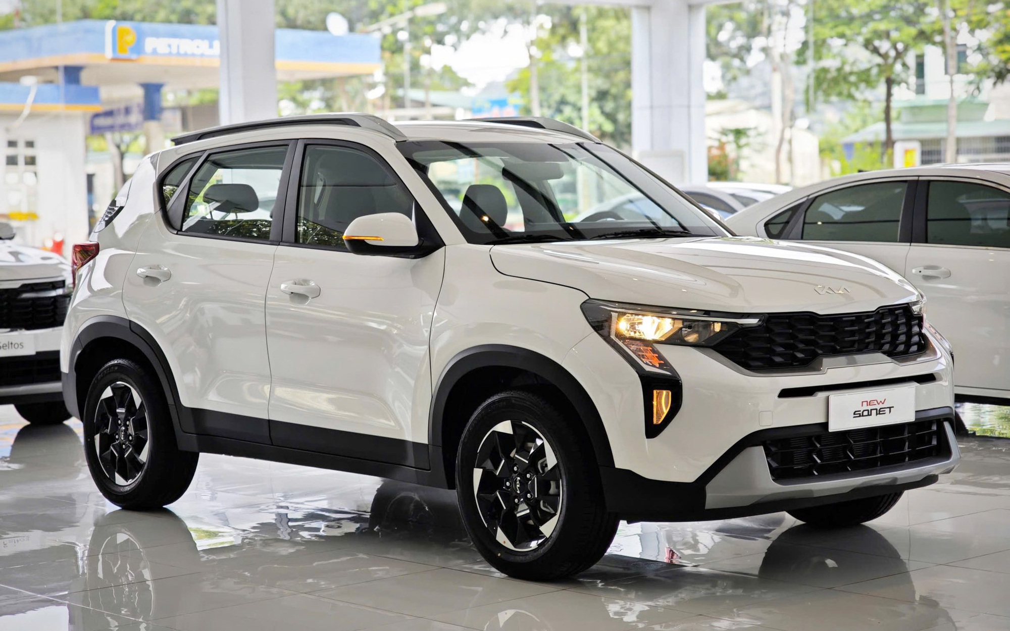 Cắt trang bị để thêm bản ‘giá rẻ’ - Chiến lược ‘câu khách’ mới của nhiều mẫu xe tại Việt Nam năm nay - Ảnh 6