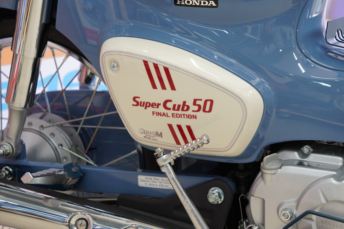 Bản độ ‘nhẹ’ Honda Super Cub 50 Final Edition giá trên 100 triệu đồng - Ảnh 6