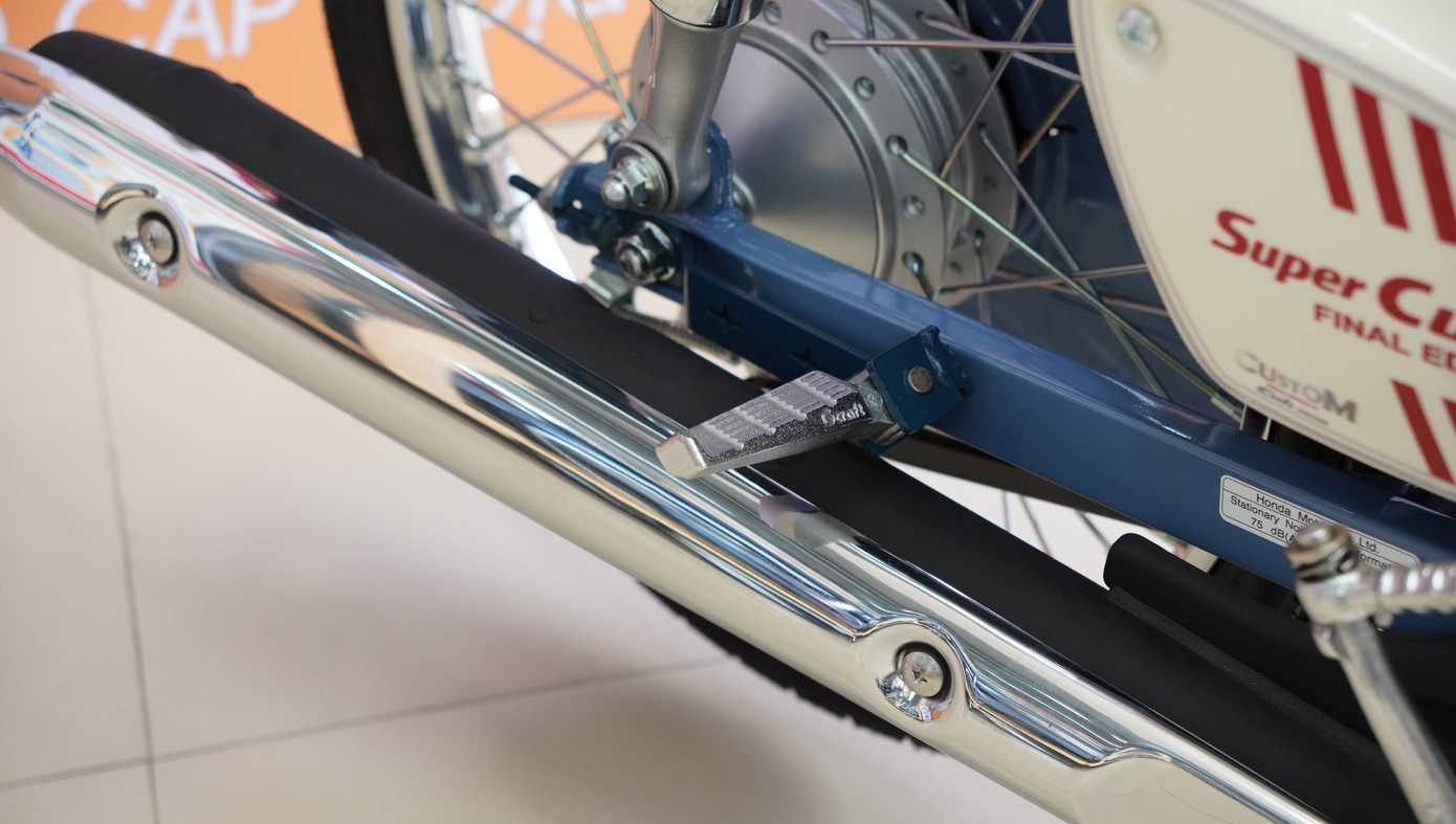 Bản độ ‘nhẹ’ Honda Super Cub 50 Final Edition giá trên 100 triệu đồng - Ảnh 11