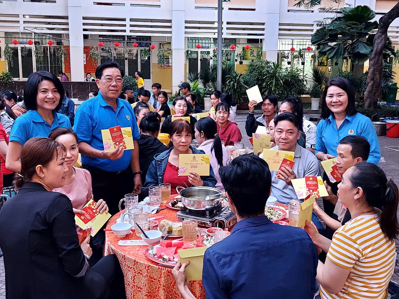 Thưởng Tết 2026: Nơi cao nhất 350 triệu đồng/người - Ảnh 1