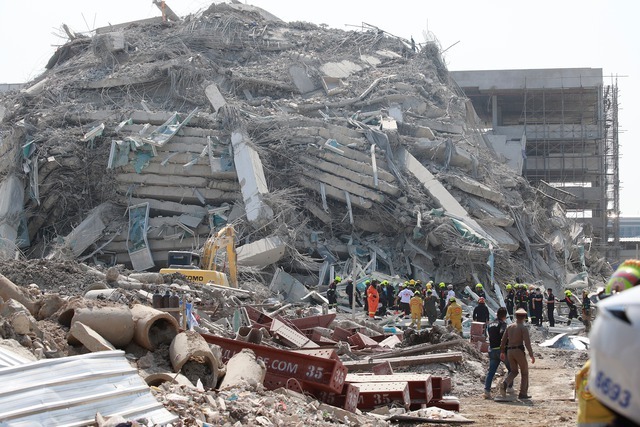 Chùm ảnh: Chúng ta đã sống một năm 2025 như thế nào? - Ảnh 6