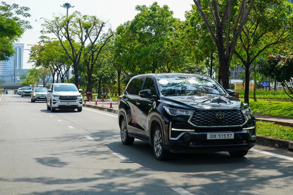 Doanh số ô tô tại Việt Nam tháng 11: Một hãng xe Nhật 'hụt hơi', nhiều phân khúc lao dốc doanh số - Ảnh 1