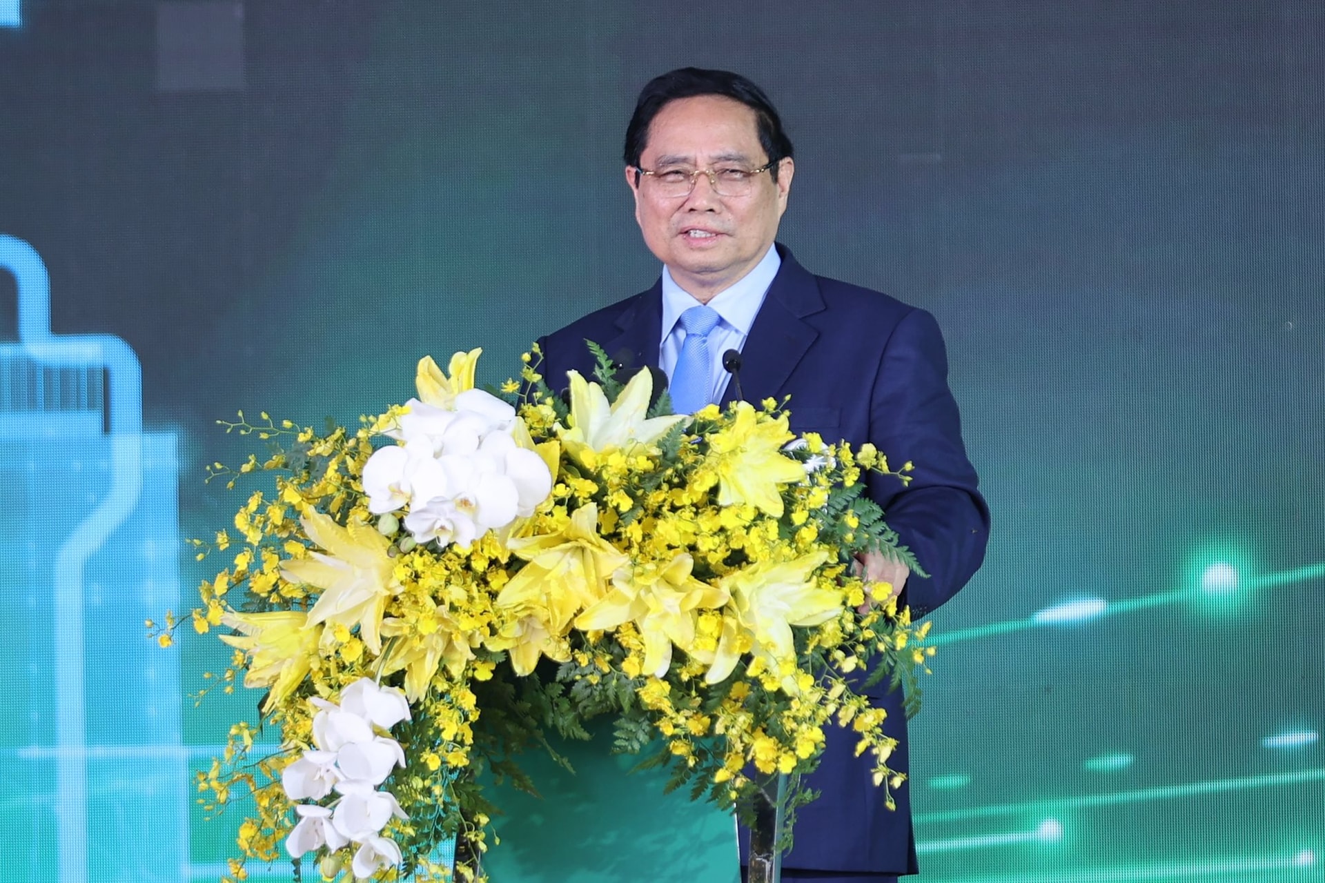 Khánh thành nhà máy tỷ USD “10 nhất” lần đầu tiên ở Việt Nam, Thủ tướng đánh giá là “dự án kiểu mẫu” - Ảnh 2