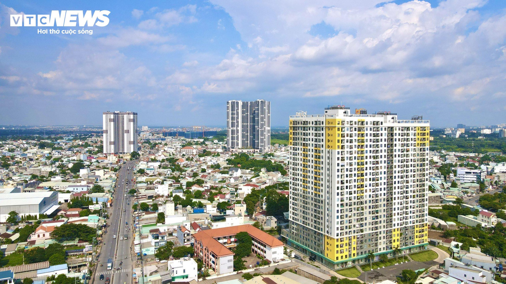 Chung cư 'mọc' dày đặc, người trẻ TP.HCM vẫn xa giấc mơ an cư - Ảnh 6