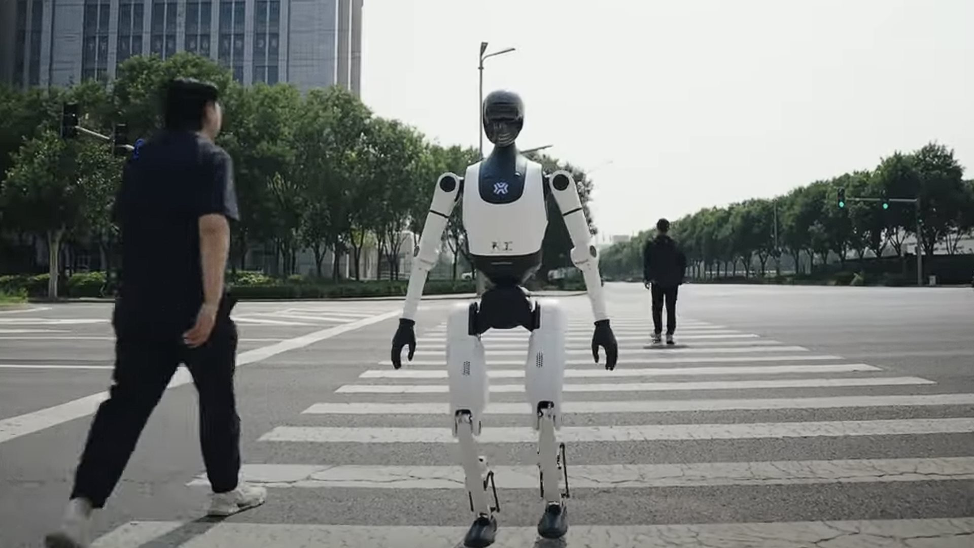 Trung Quốc đã đạt đến 'cảnh giới' có thể biến mọi vật liệu thành robot kể cả đó có là vật liệu làm giày thể thao - Ảnh 3