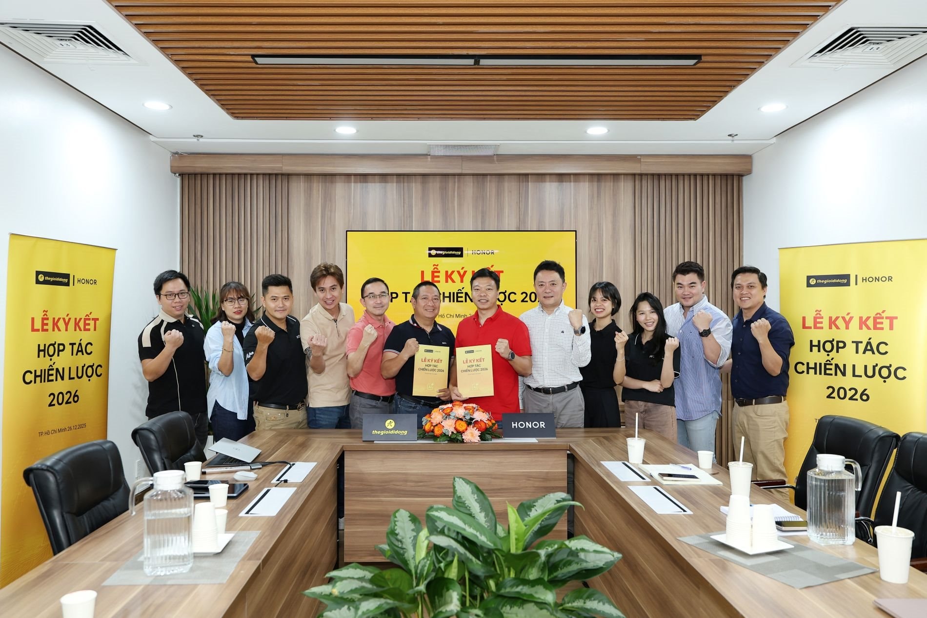 Thế Giới Di Động và HONOR Việt Nam thắt chặt hợp tác, tập trung vào 3 trụ cột năm 2026 - Ảnh 2