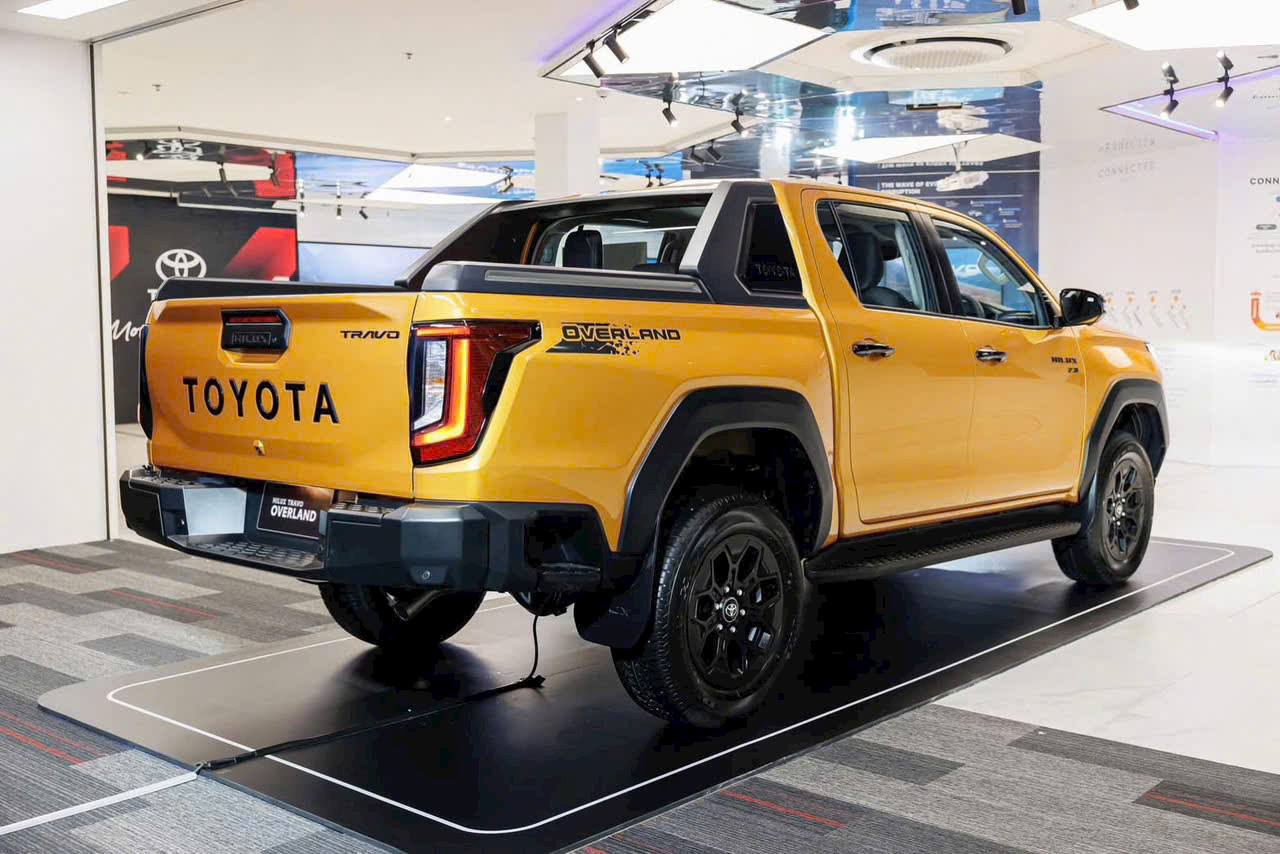Thêm thông tin Toyota Hilux 2026 bán tại Việt Nam tháng sau: Giá tạm tính từ dưới 700 triệu đồng, 3 bản, máy 2.8L, có ADAS đời mới đấu Ranger - Ảnh 4