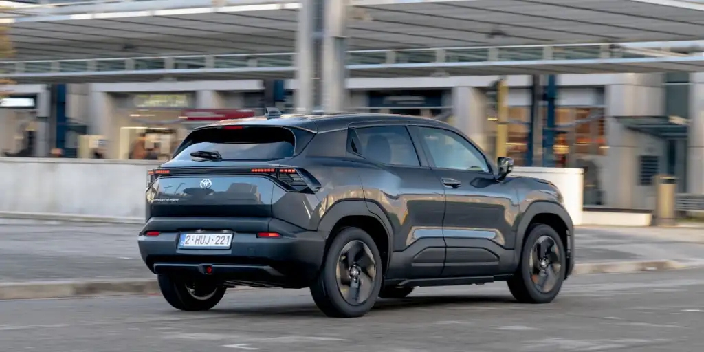 Toyota đang chứng minh cho thế giới thấy không phải là không có khả năng làm xe điện - Ảnh 4