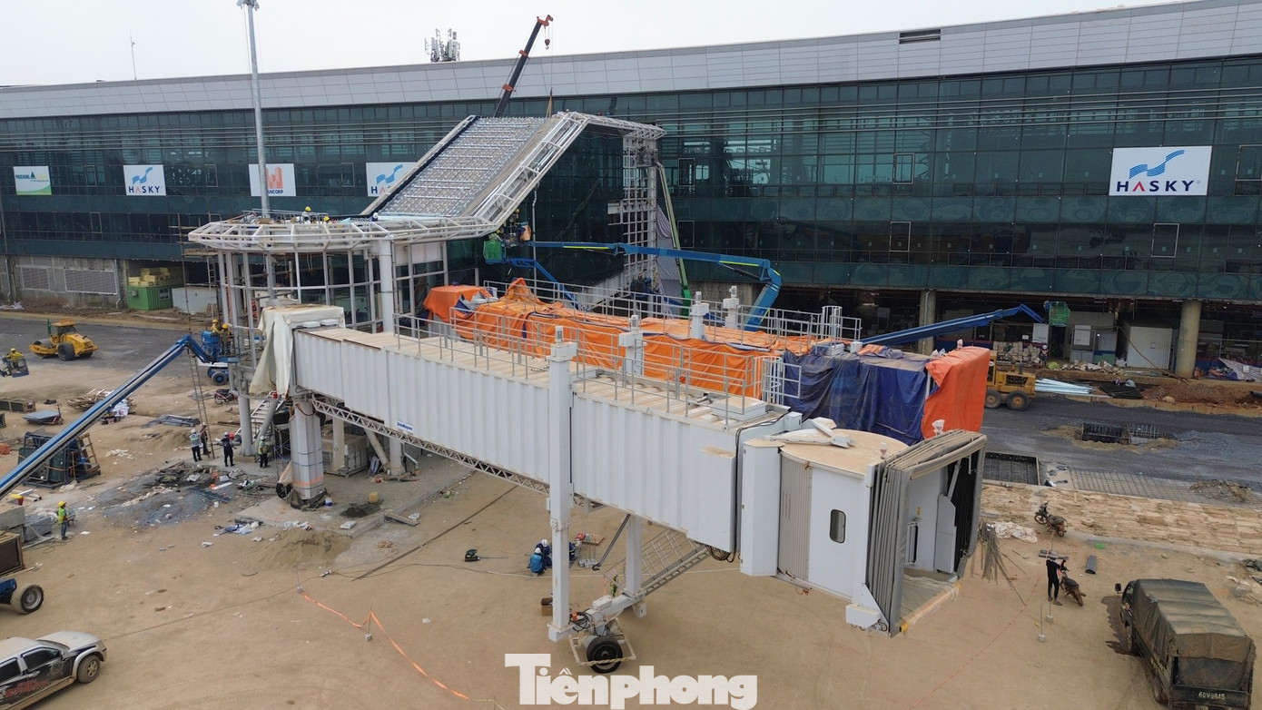 Gấp rút 'vượt nắng, thắng mưa' thi công sân bay Long Thành - Ảnh 10