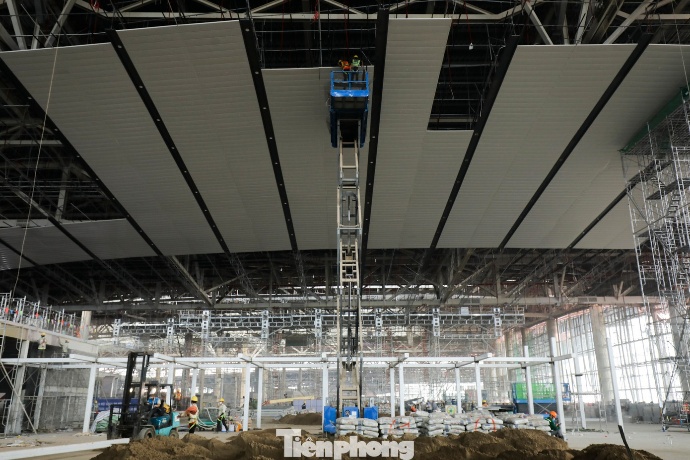 Toàn cảnh nhà ga nghìn tỷ sân bay Long Thành trước ngày đón chuyến bay đầu tiên - Ảnh 7