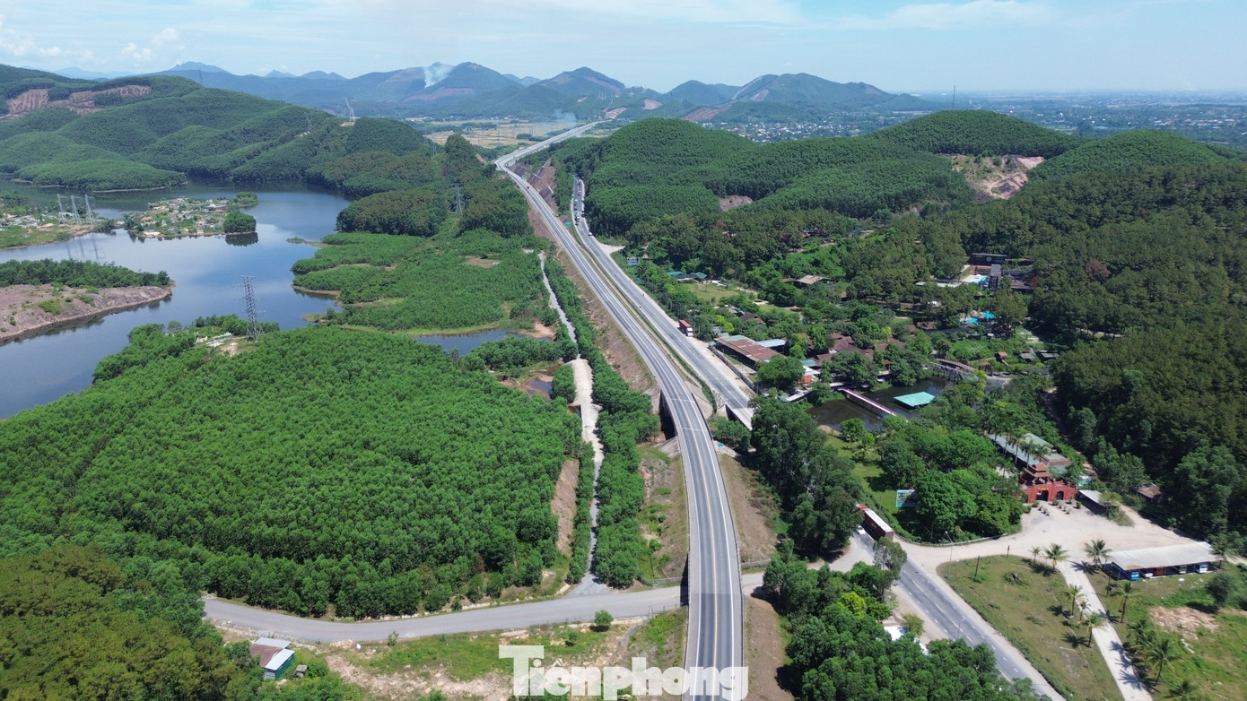 Tuyến cao tốc Cam Lộ - La Sơn giai đoạn 2 kịp khởi công trong năm nay? - Ảnh 1