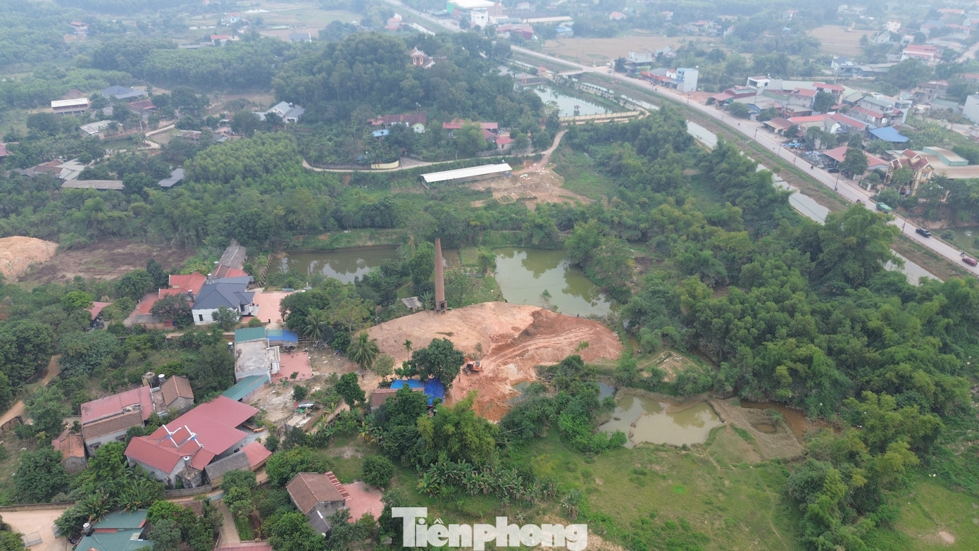 Cận cảnh tuyến đường 'cụt' 220 tỷ kết nối với... đồng ruộng ở Thái Nguyên - Ảnh 5