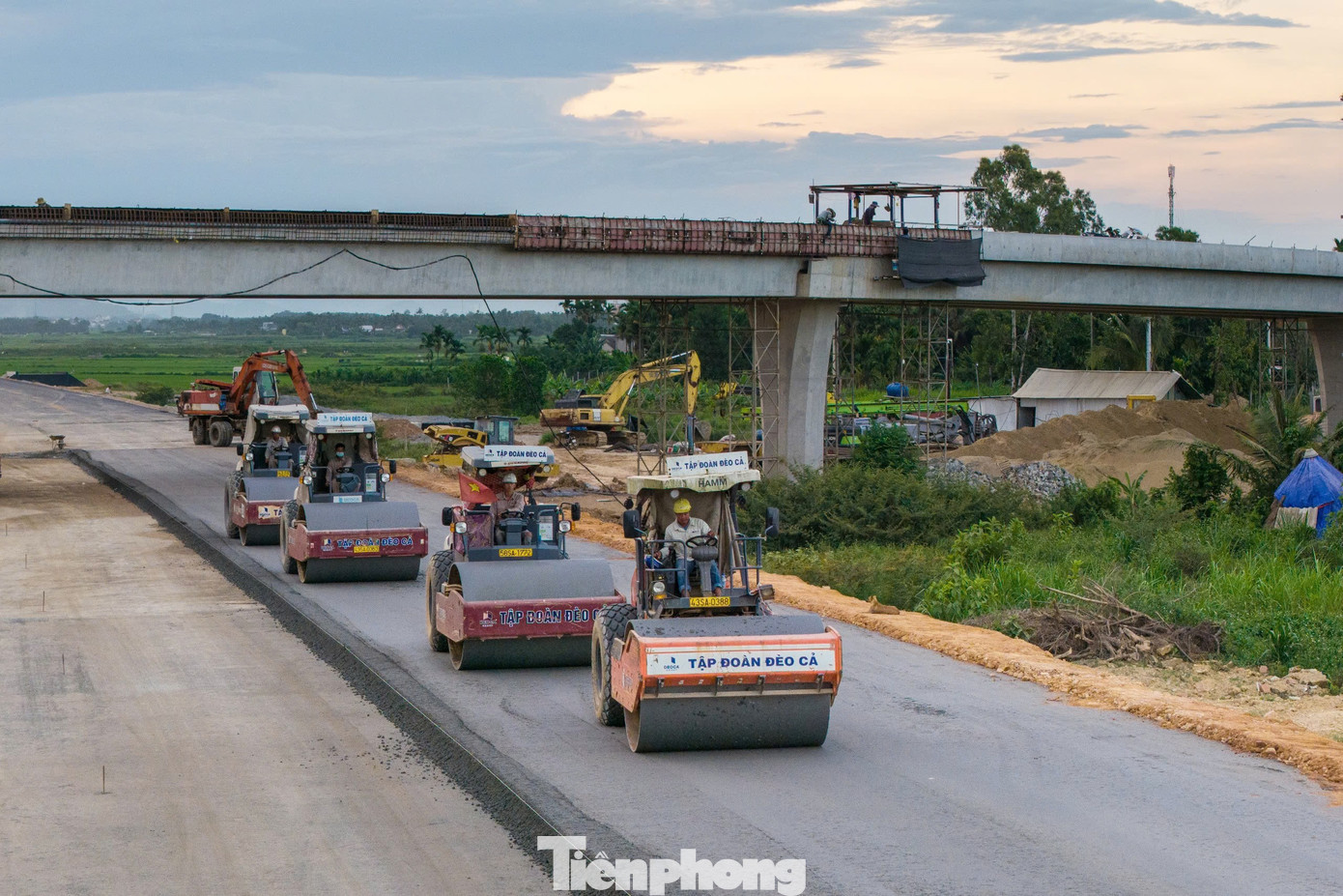 Cao tốc Quảng Ngãi - Hoài Nhơn 'chạy nước rút' - Ảnh 4