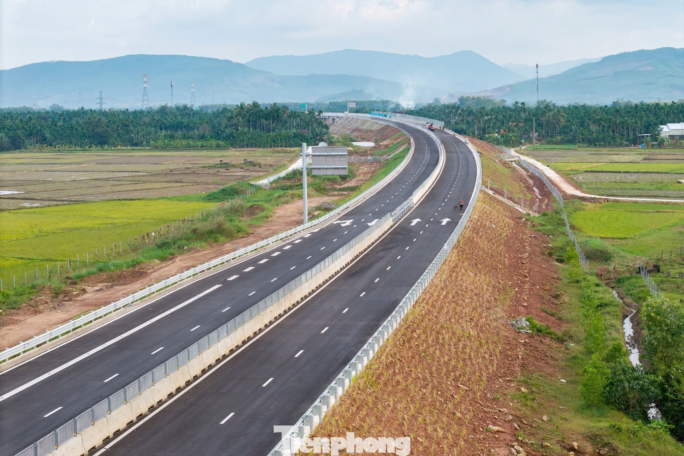 Diện mạo cao tốc Quảng Ngãi - Hoài Nhơn có đường hầm đặc biệt - Ảnh 11