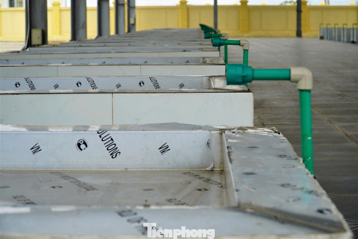 Cận cảnh cảng cá 280 tỷ đồng vừa đưa vào khai thác tại Hà Tĩnh - Ảnh 5