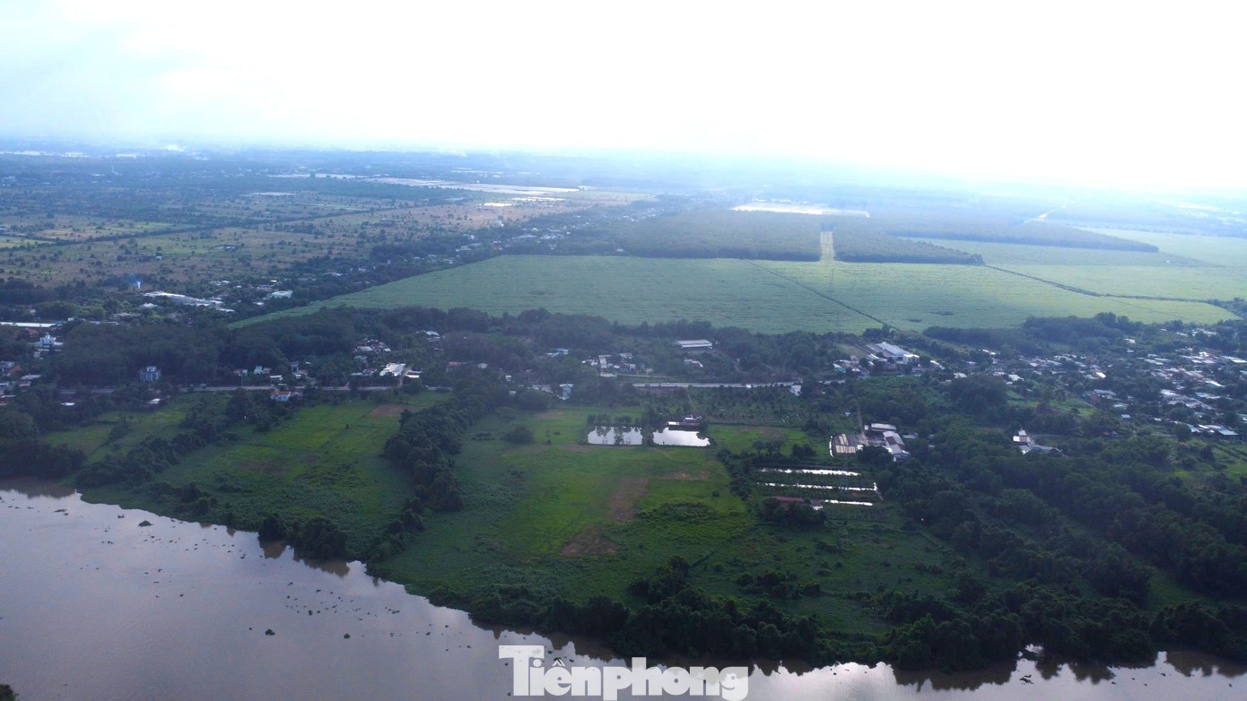 Nhìn từ trên cao khu vực sẽ có bến cảng, khu đô thị ven sông phía Bắc TPHCM - Ảnh 4