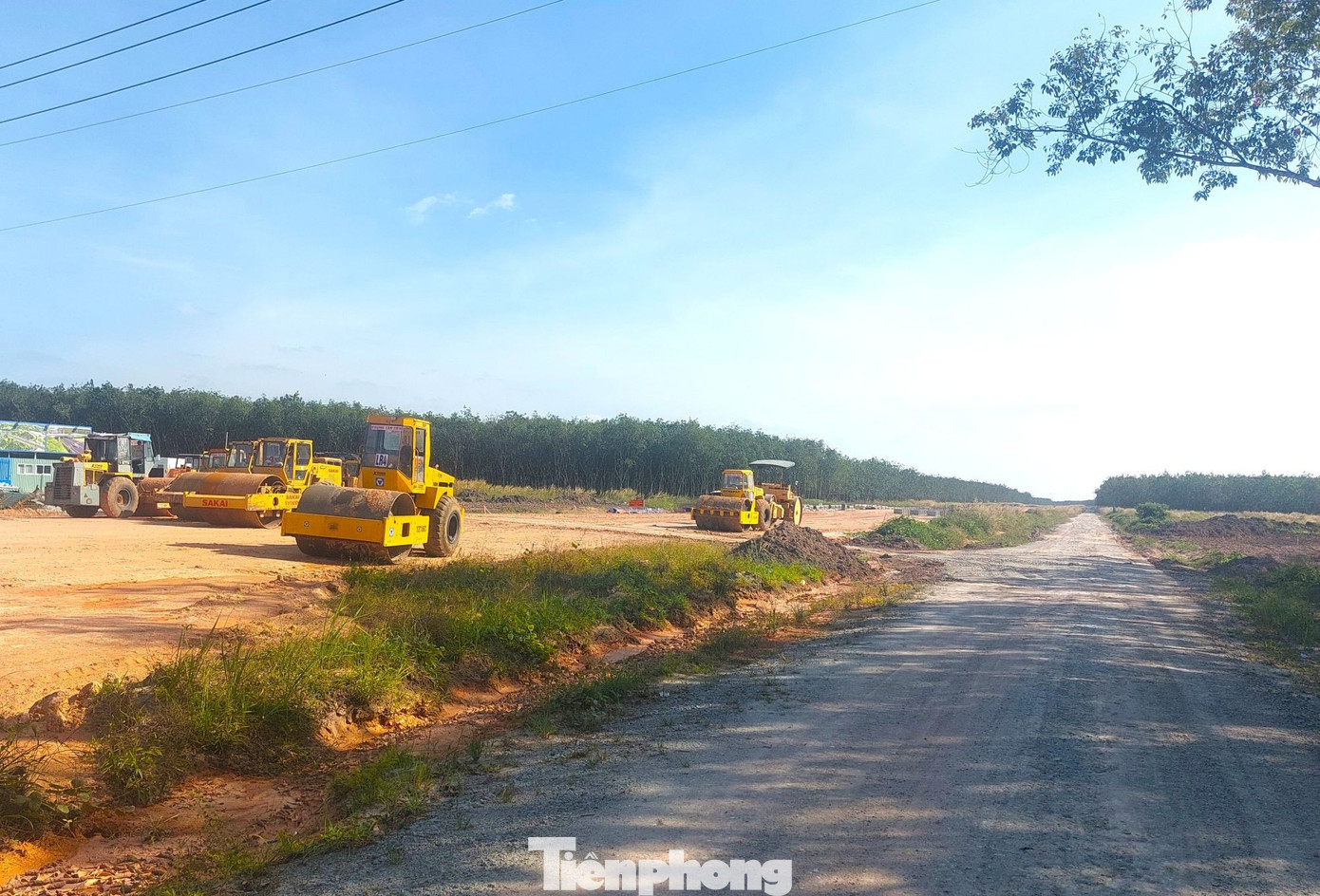 Hình hài đường cao tốc TPHCM đi Tây Nguyên sau gần 1 năm khởi công - Ảnh 3