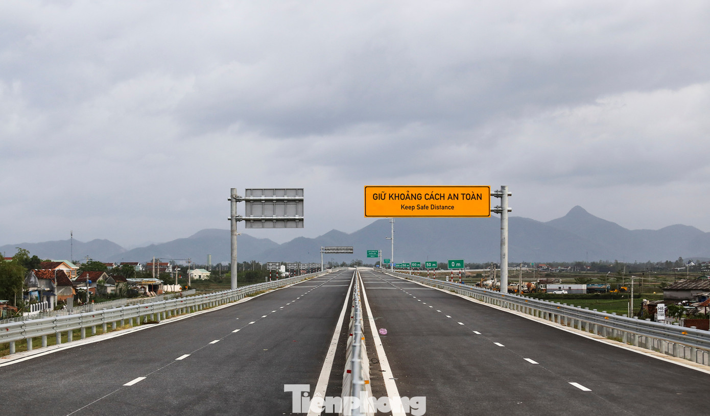 Tuyến cao tốc hơn 12.400 tỷ đồng qua Gia Lai sắp thông xe - Ảnh 1