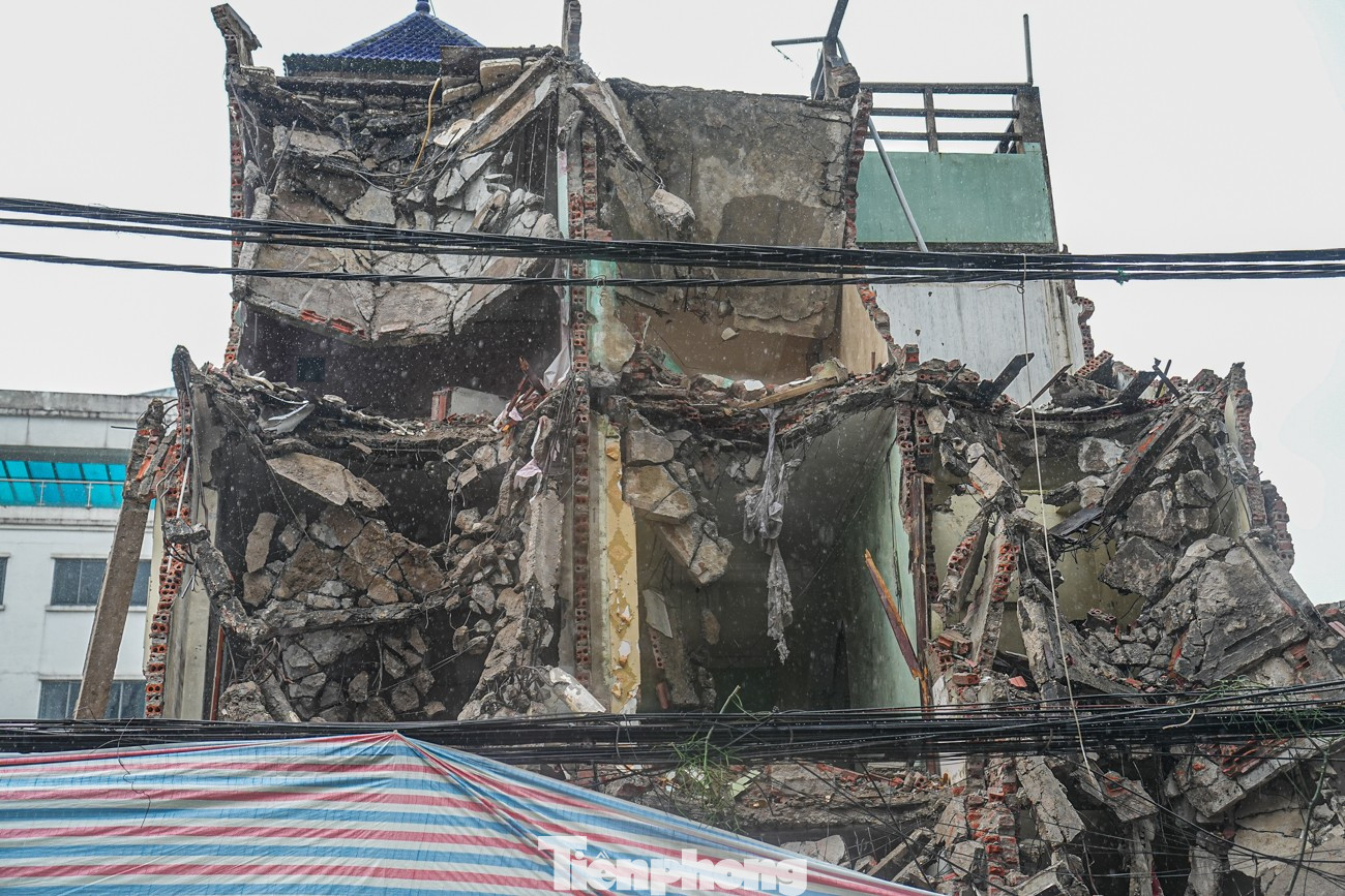 Dự án đường Vành đai 1 đoạn Hoàng Cầu - Voi Phục 'thần tốc' giải phóng mặt bằng - Ảnh 10