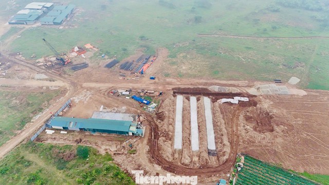 Cận cảnh công trường cầu Hồng Hà gần 10.000 tỷ đồng bắc qua sông Hồng - Ảnh 7