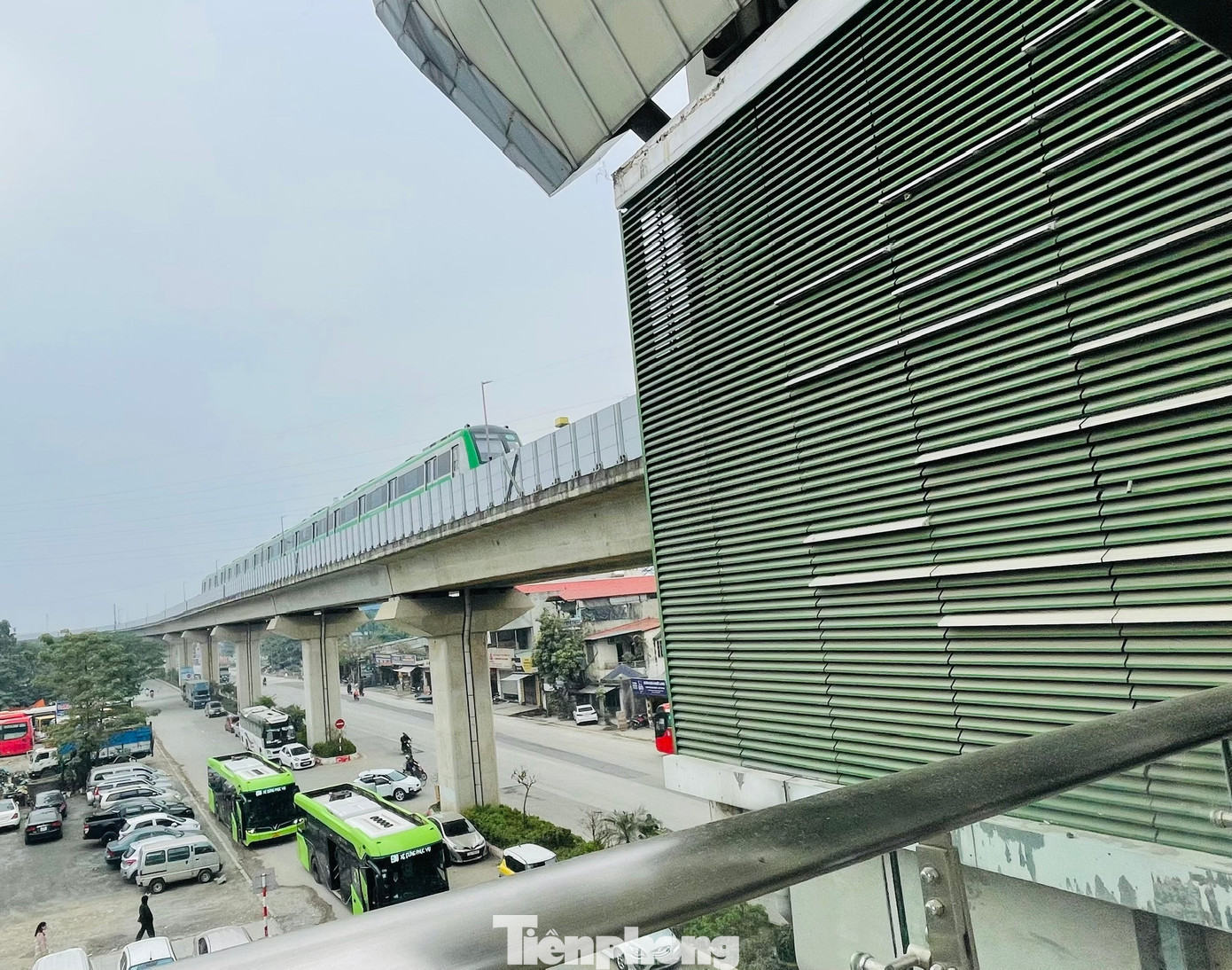 Bộ trưởng Xây dựng nói thẳng việc giao thông quá tải, đô thị ngập lụt - Ảnh 2