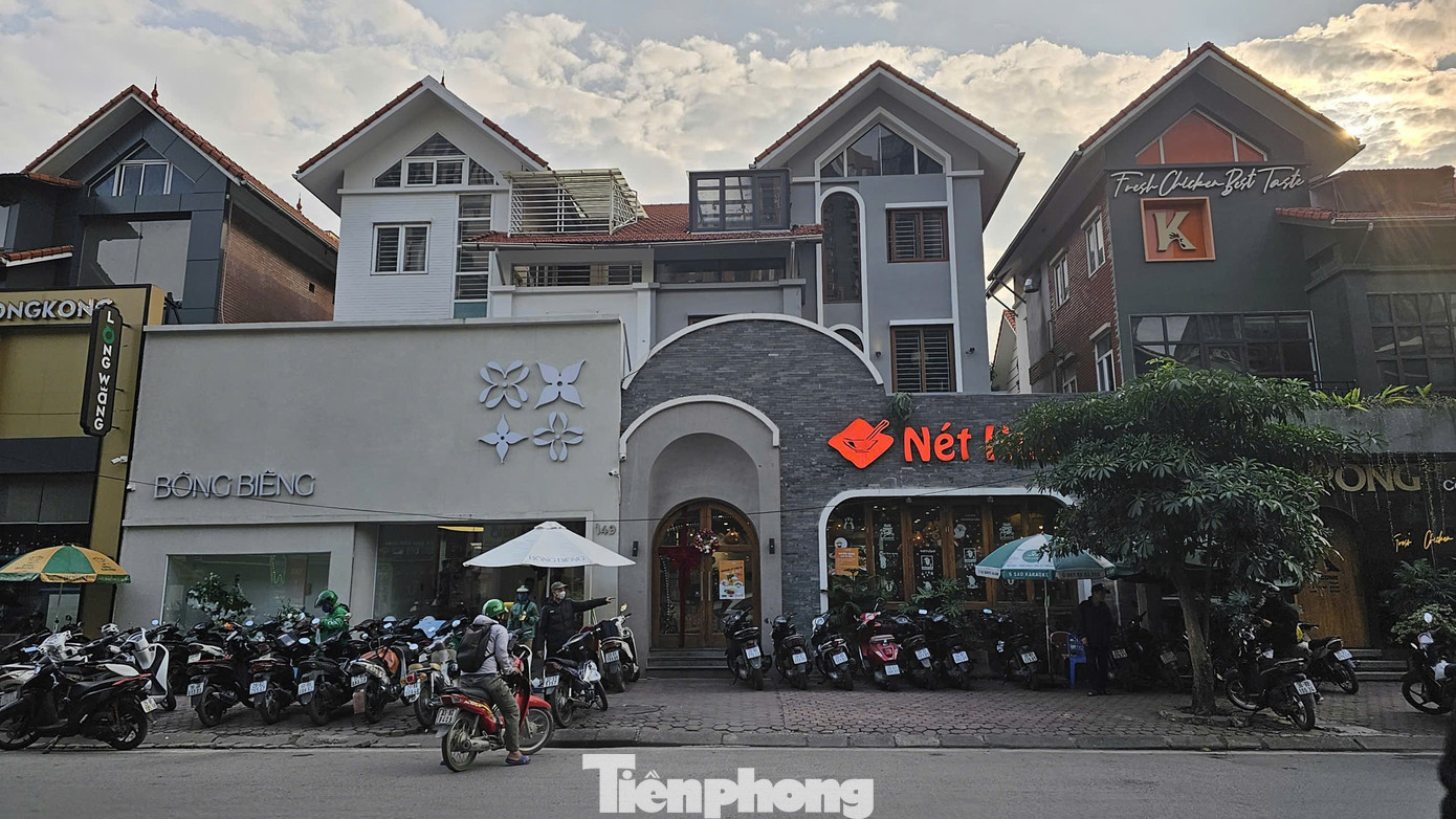 'Làng Việt kiều châu Âu' méo mó, nhếch nhác vì vi phạm trật tự xây dựng - Ảnh 3