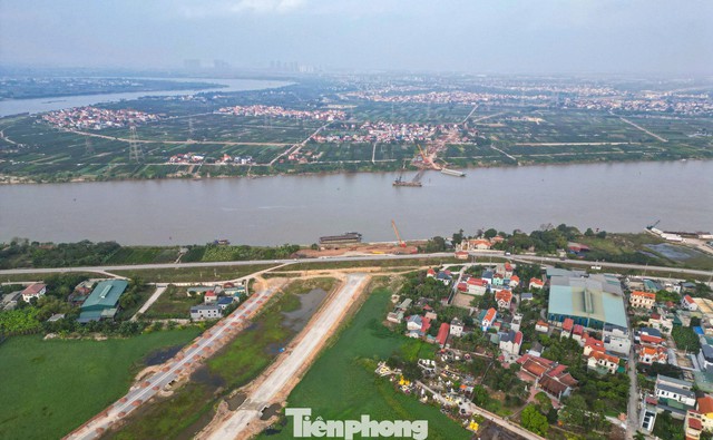 Toàn cảnh công trường thi công cầu Mễ Sở rộng 4 làn xe nối Hà Nội - Hưng Yên. - Ảnh 1