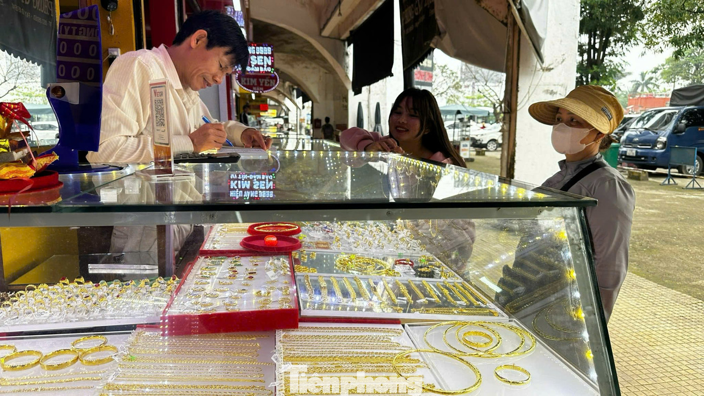 Vì sao mãi chưa nhập khẩu vàng? - Ảnh 1