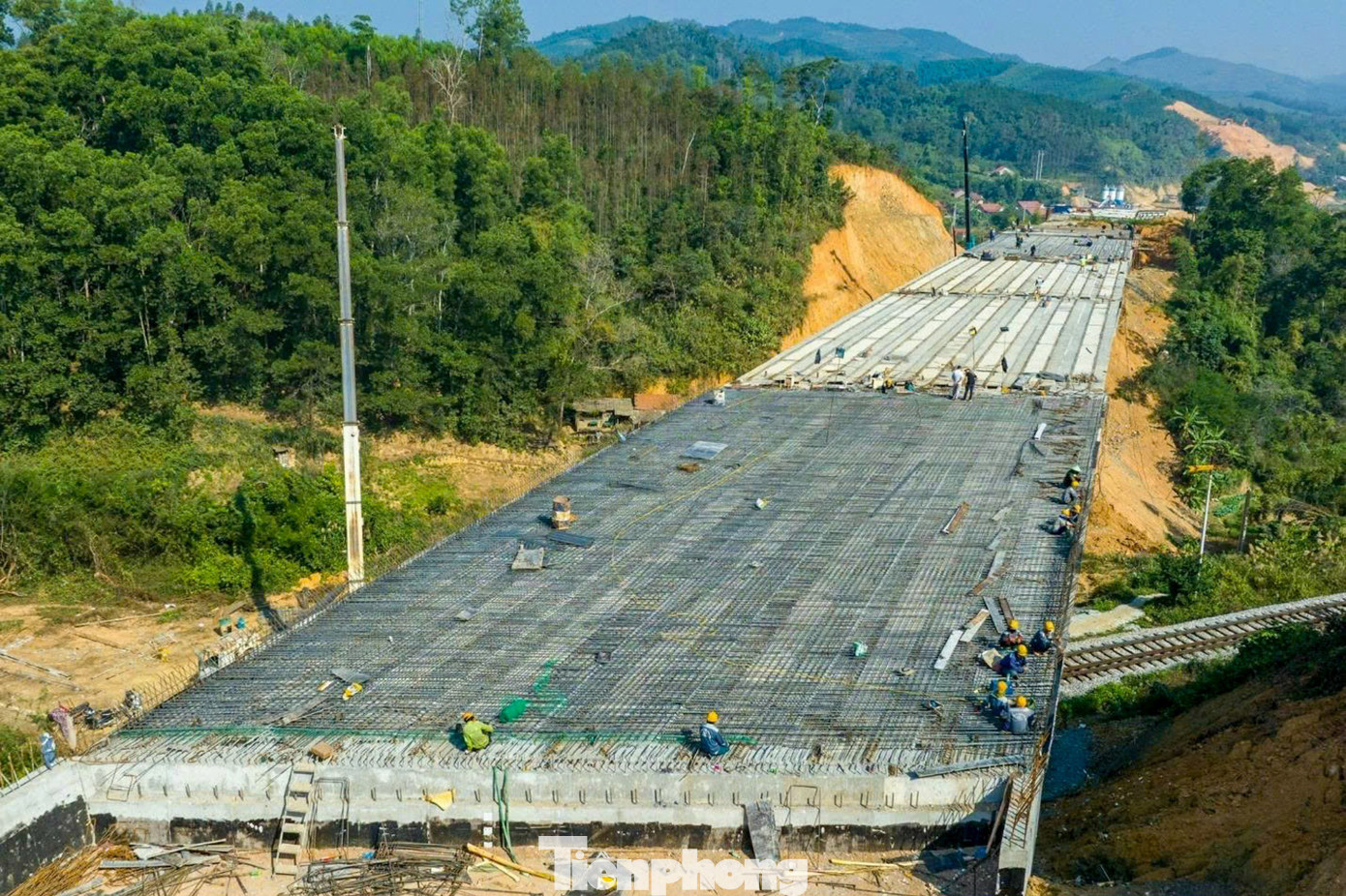 Cao tốc Hữu Nghị - Chi Lăng chạy đua đến cột mốc ngày khánh thành - Ảnh 10