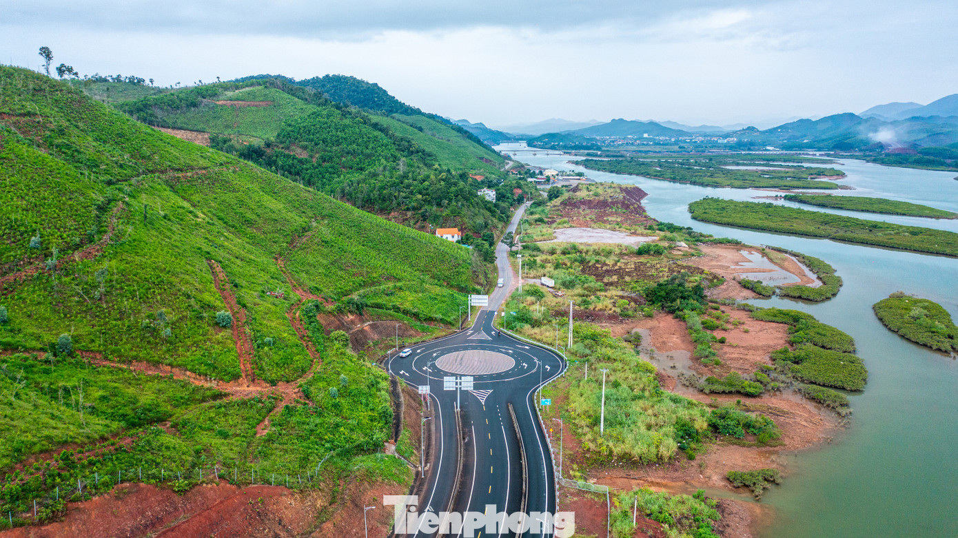 Cận cảnh Quốc lộ 4B nối Quảng Ninh - Lạng Sơn trước ngày mở rộng - Ảnh 14