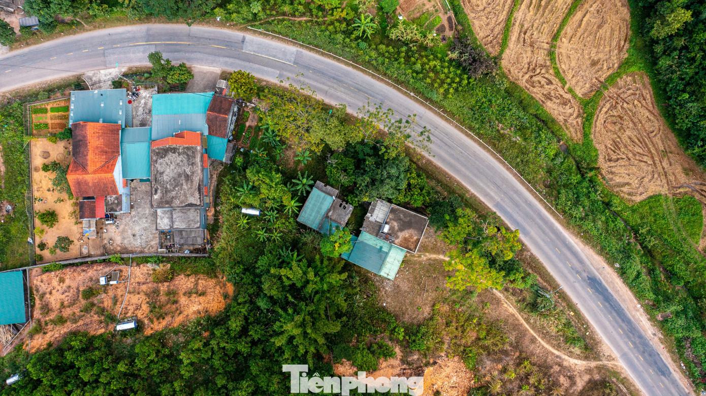 Cận cảnh Quốc lộ 4B nối Quảng Ninh - Lạng Sơn trước ngày mở rộng - Ảnh 16