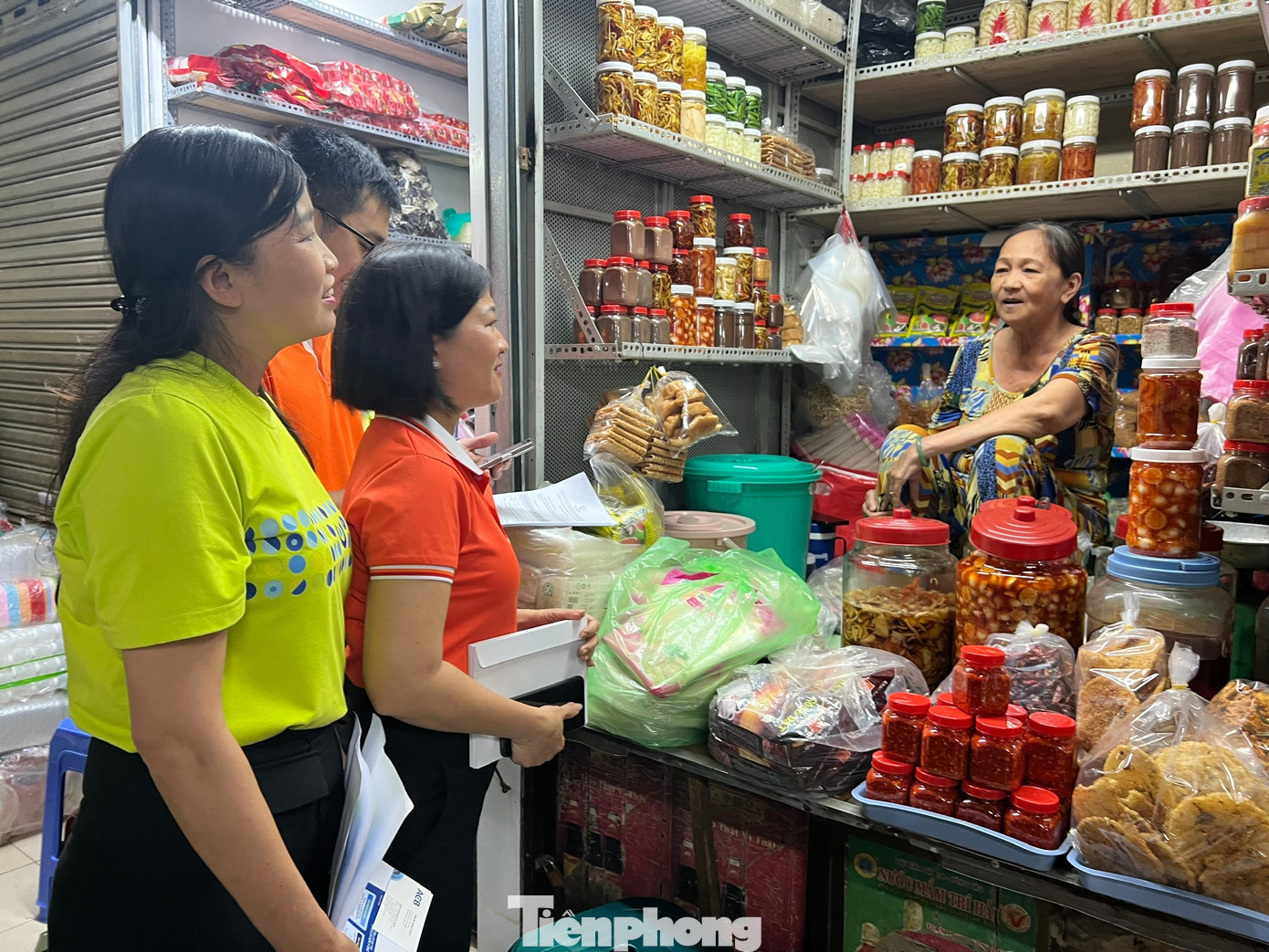 Tiểu thương ‘tròn mắt’ kê khai thuế bằng… giọng nói - Ảnh 1