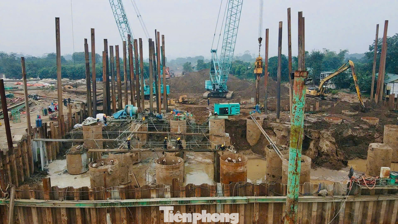 Toàn cảnh dự án cầu Tứ Liên gần 20.000 tỷ sau 7 tháng triển khai - Ảnh 8