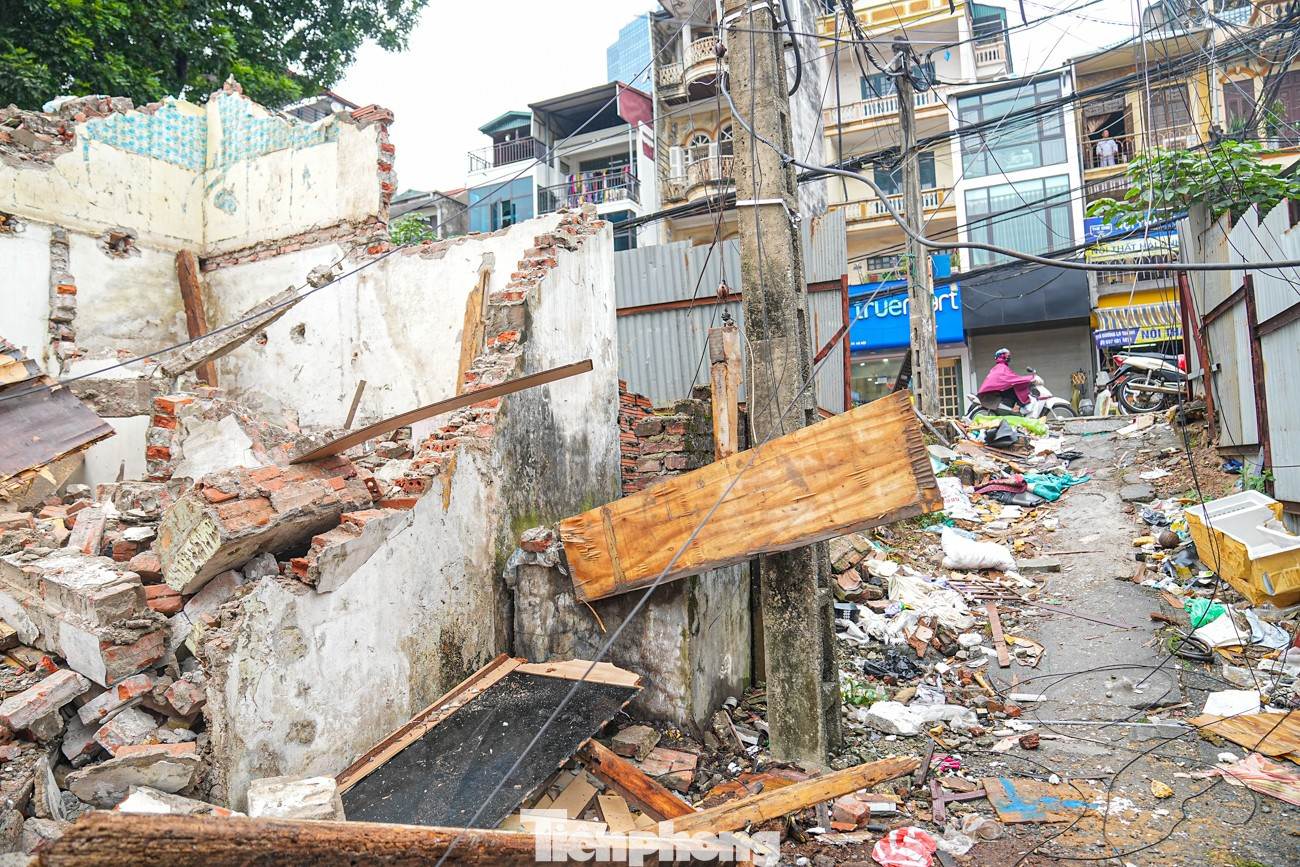Dự án đường Vành đai 1 đoạn Hoàng Cầu - Voi Phục 'thần tốc' giải phóng mặt bằng - Ảnh 9