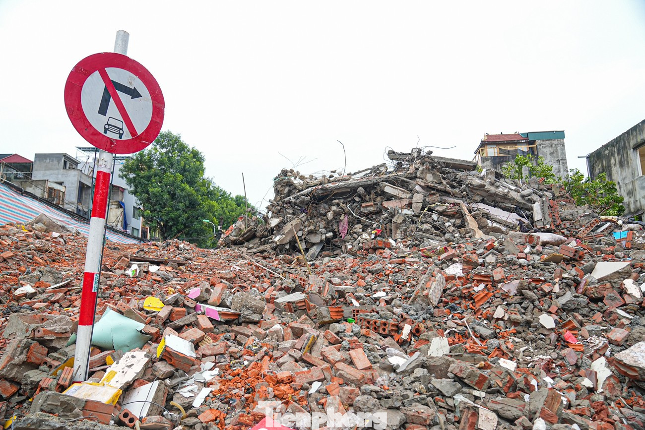 Dự án đường Vành đai 1 đoạn Hoàng Cầu - Voi Phục 'thần tốc' giải phóng mặt bằng - Ảnh 18