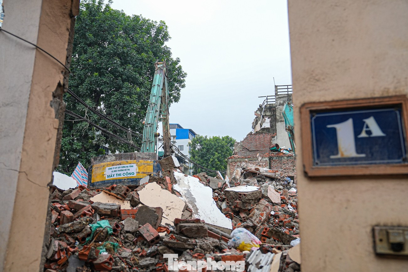 Dự án đường Vành đai 1 đoạn Hoàng Cầu - Voi Phục 'thần tốc' giải phóng mặt bằng - Ảnh 22