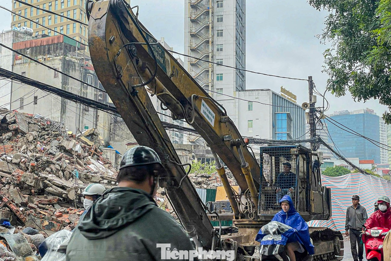 Dự án đường Vành đai 1 đoạn Hoàng Cầu - Voi Phục 'thần tốc' giải phóng mặt bằng - Ảnh 4