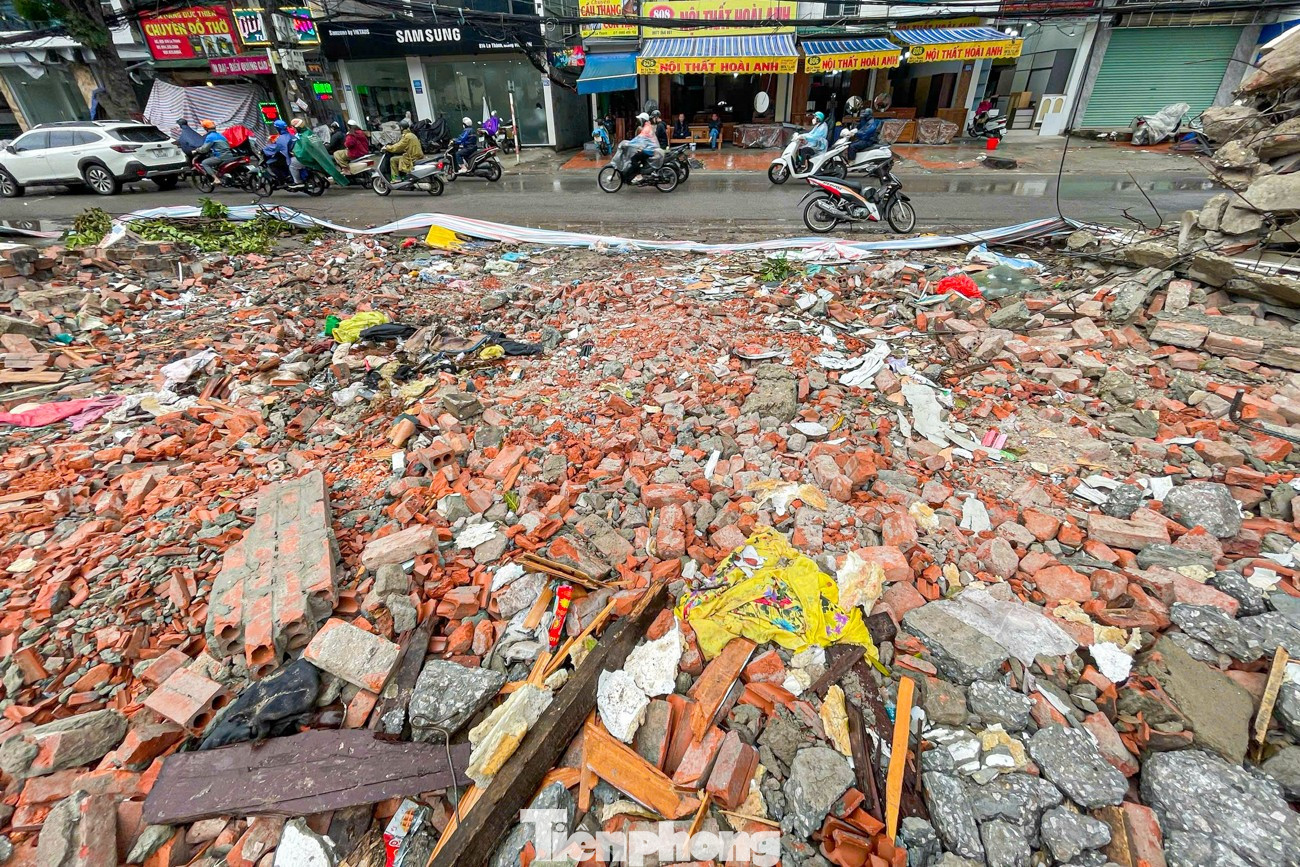 Dự án đường Vành đai 1 đoạn Hoàng Cầu - Voi Phục 'thần tốc' giải phóng mặt bằng - Ảnh 15