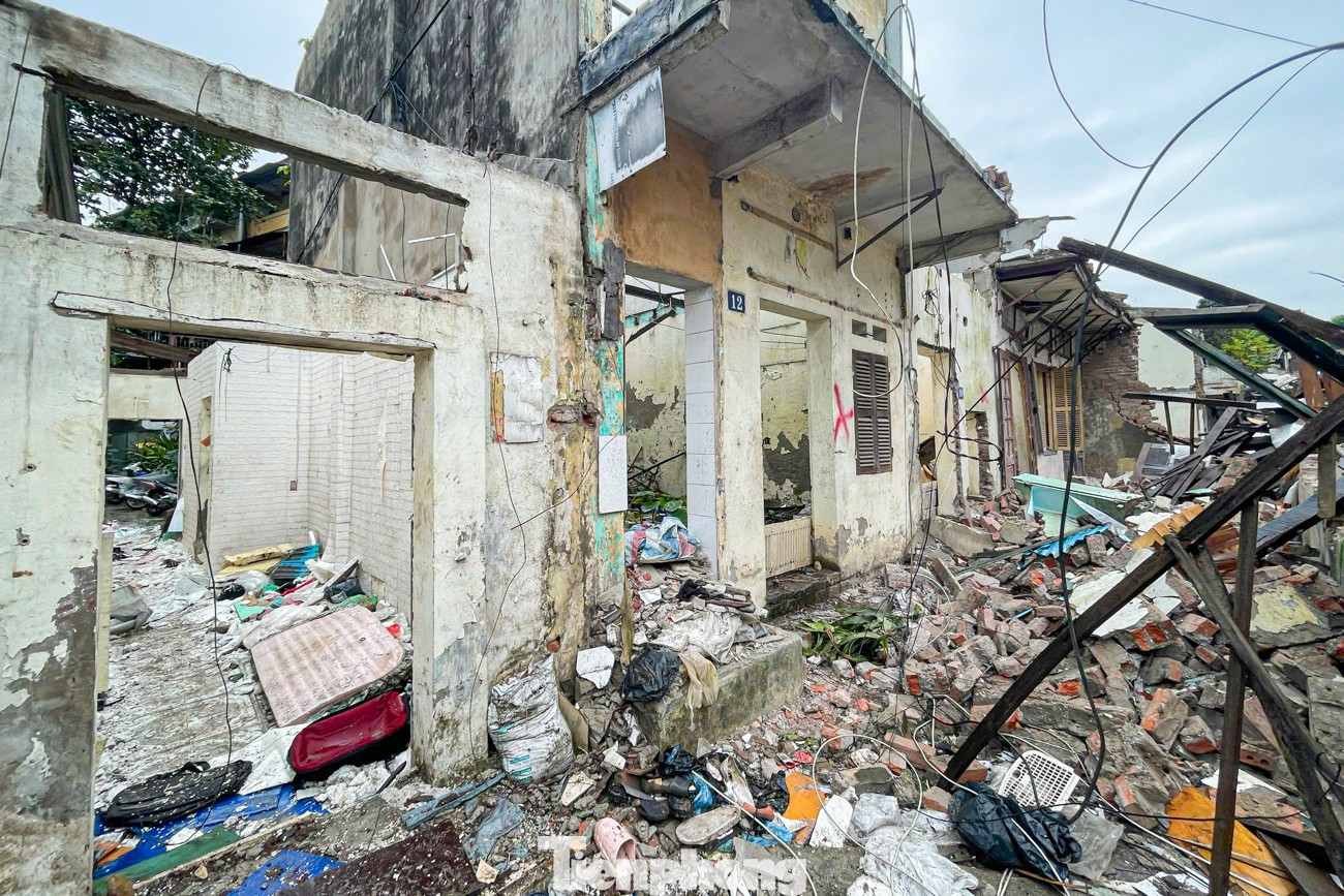 Dự án đường Vành đai 1 đoạn Hoàng Cầu - Voi Phục 'thần tốc' giải phóng mặt bằng - Ảnh 30