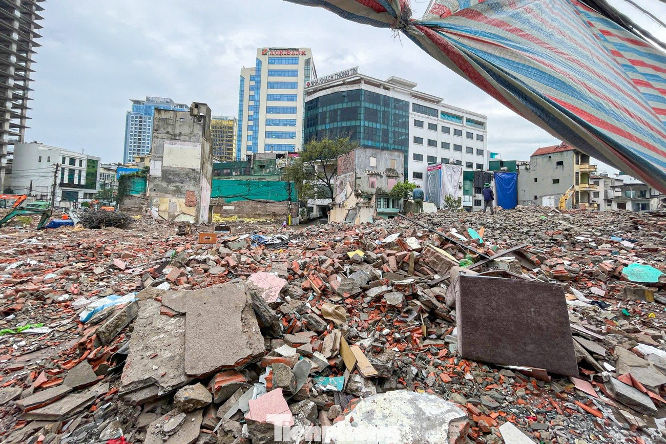 Dự án đường Vành đai 1 đoạn Hoàng Cầu - Voi Phục 'thần tốc' giải phóng mặt bằng - Ảnh 31