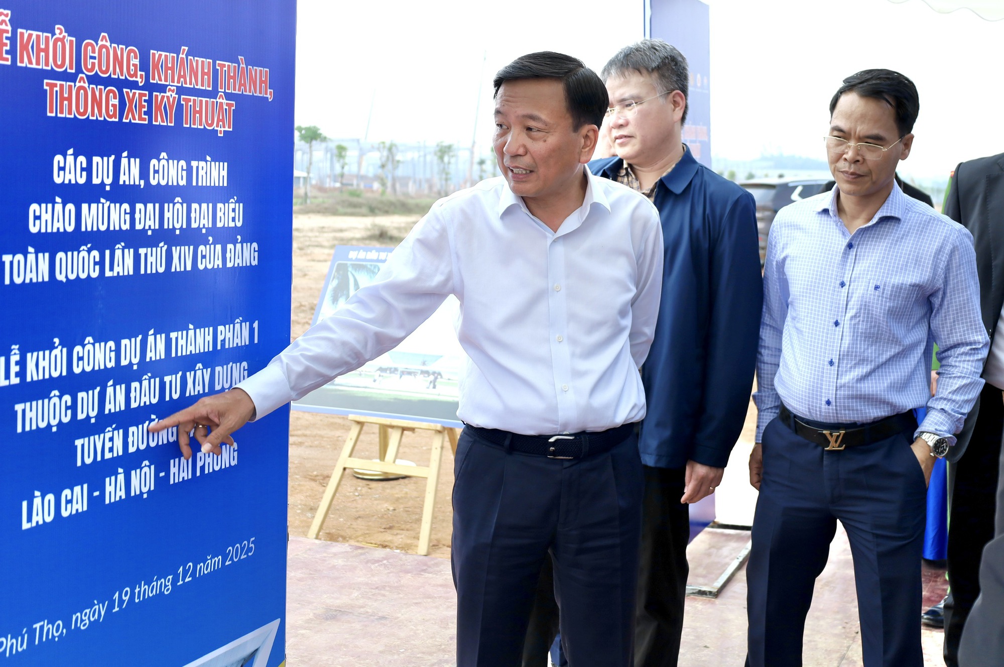 Ngay ngày mai sẽ khởi công siêu dự án hơn 200.000 tỷ đồng kết nối với Thủ đô và loạt tỉnh phía Bắc - Ảnh 1