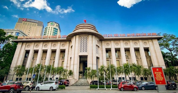 Lãi suất liên ngân hàng giảm sâu, NHNN giảm mạnh lượng OMO chào thầu