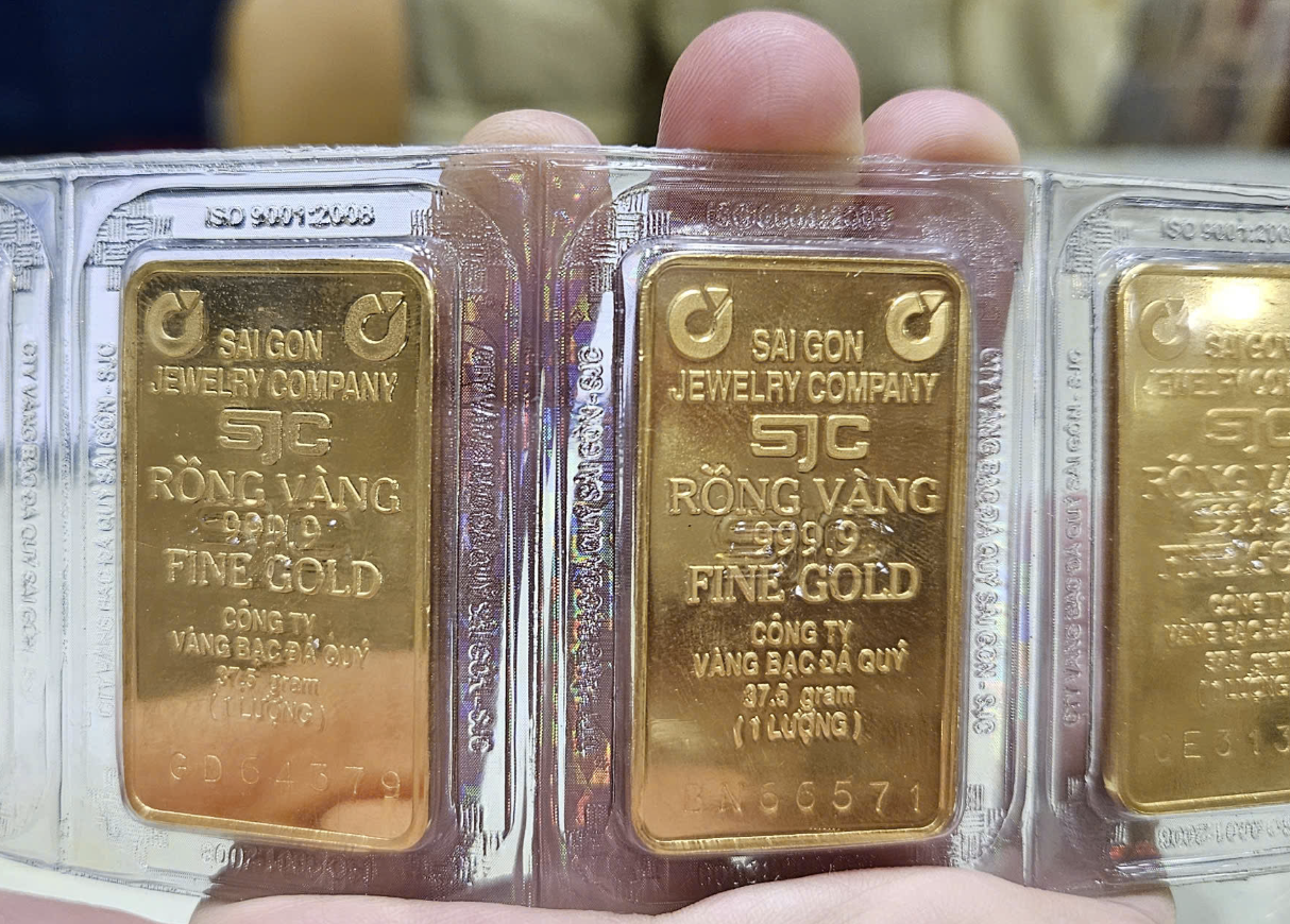 Chuyên gia khuyến cáo: "Tuyệt đối không vay tiền để mua vàng” - Ảnh 3