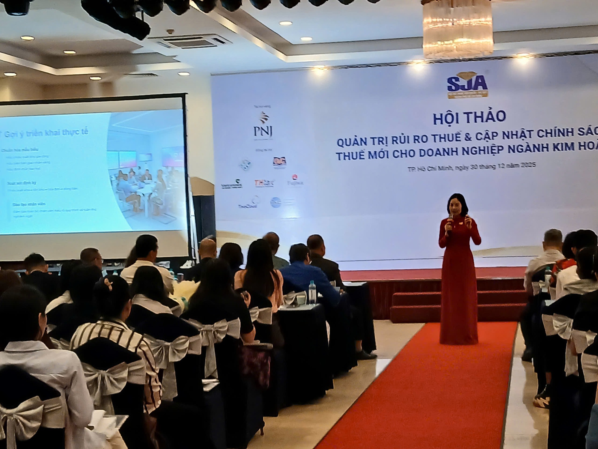 Tiệm vàng nộp thuế giá trị gia tăng như thế nào? - Ảnh 2