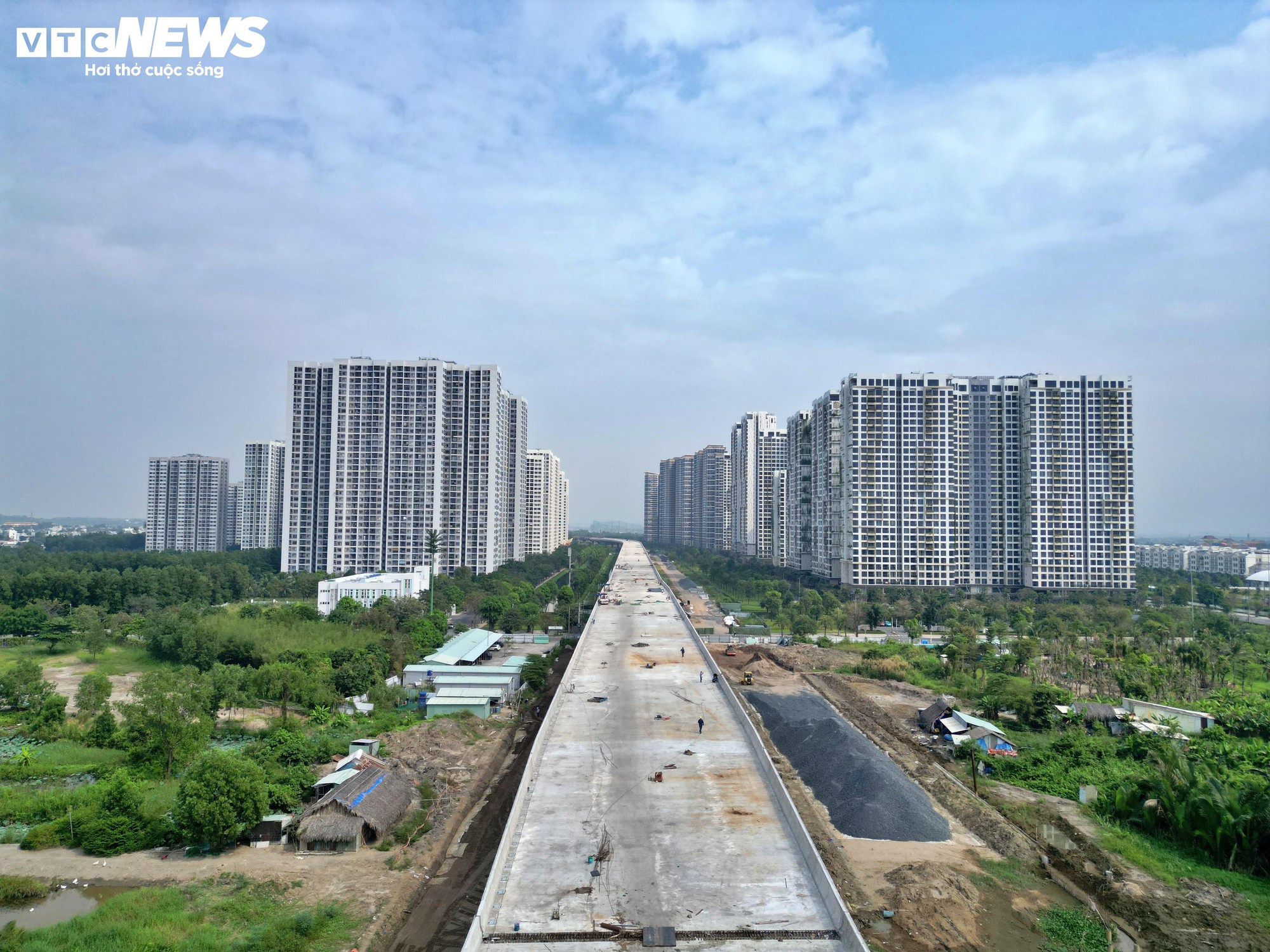 Ngắm Vành đai 3 từ trên cao qua khu đô thị ở TP.HCM trước ngày thông xe - Ảnh 15