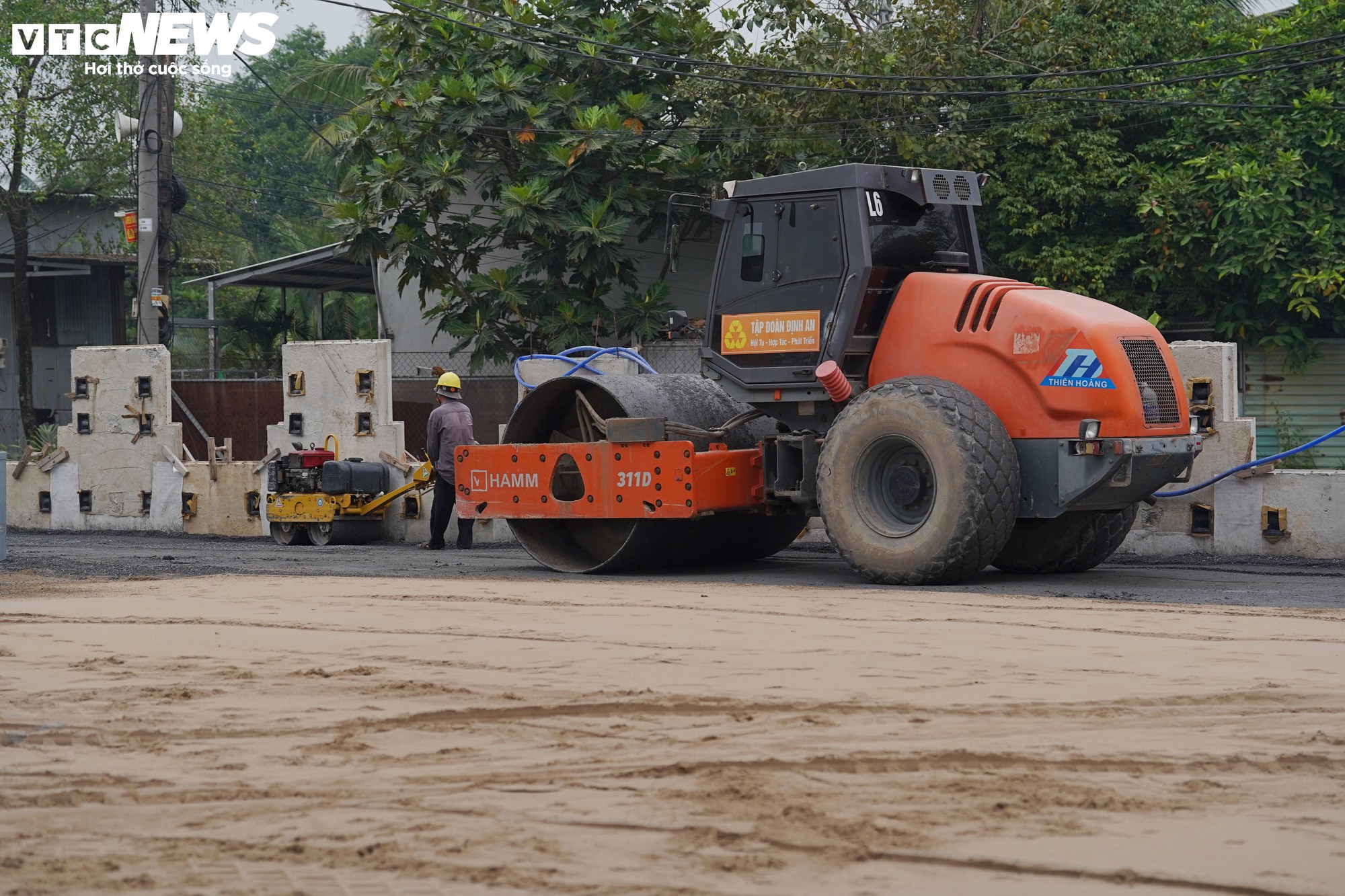 Ngắm Vành đai 3 từ trên cao qua khu đô thị ở TP.HCM trước ngày thông xe - Ảnh 8