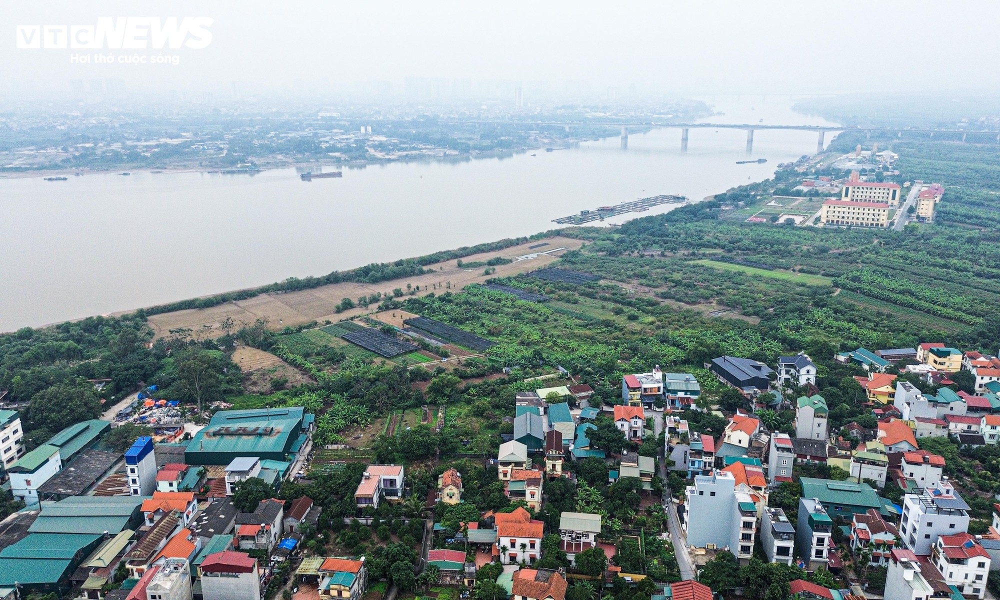 Mục sở thị vị trí Hà Nội dự kiến xây hầm đường bộ hơn 24.600 tỷ qua sông Hồng - Ảnh 2