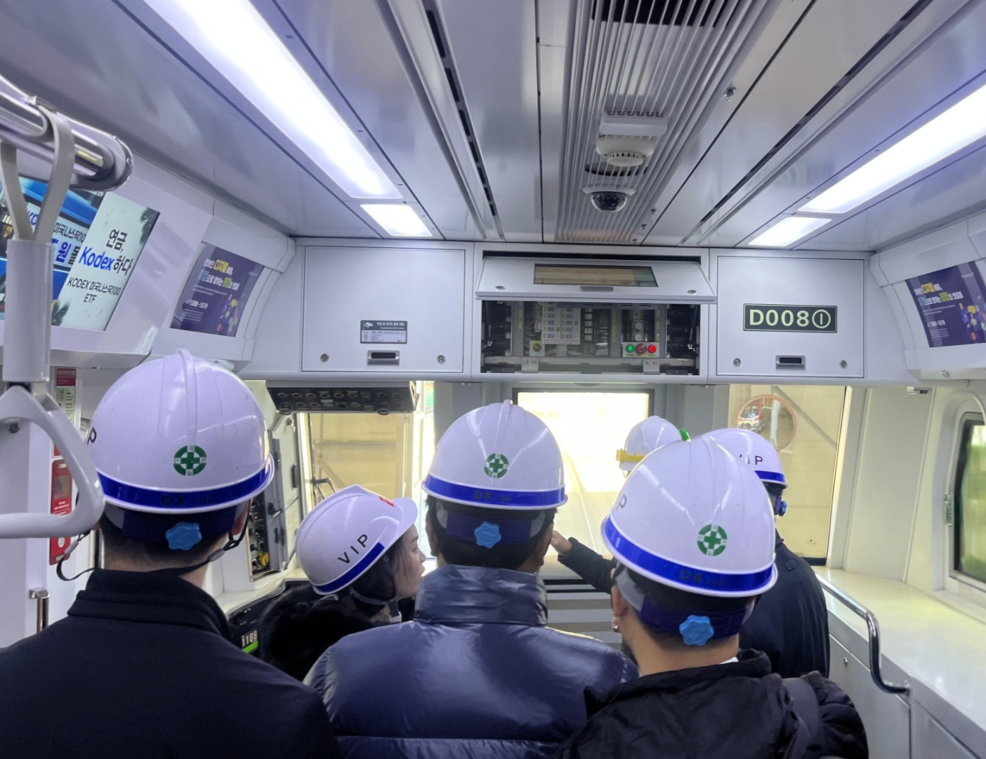 Bước đi mới của tỷ phú Trần Bá Dương trong cuộc đua đường sắt: Trực tiếp sang Hàn Quốc ký thỏa thuận nội địa hóa sản xuất đầu máy toa xe - Ảnh 9